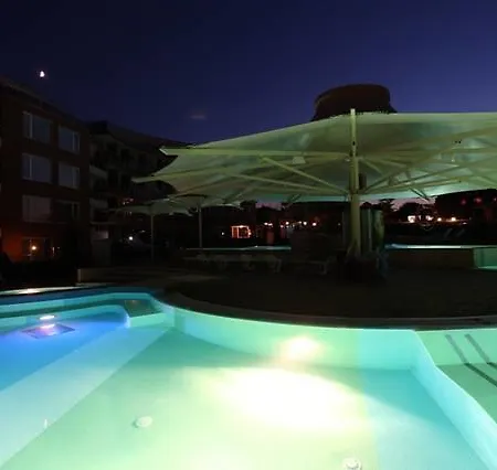 Private In Sunny Island * Chernomorets