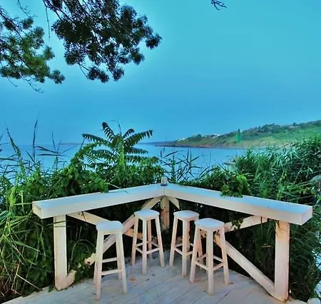 Private In Sunny Island *